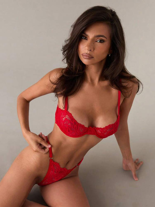 Sloane Lace Underwire Bra & High-Leg Thong Set | Red - Little Nooks