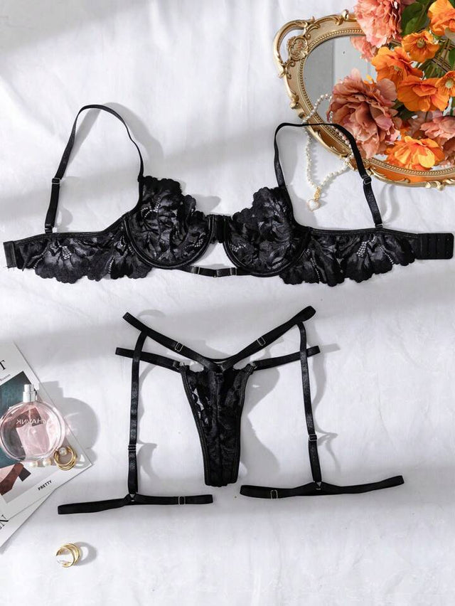 Nina Temptation Lace Lingerie Set - Black